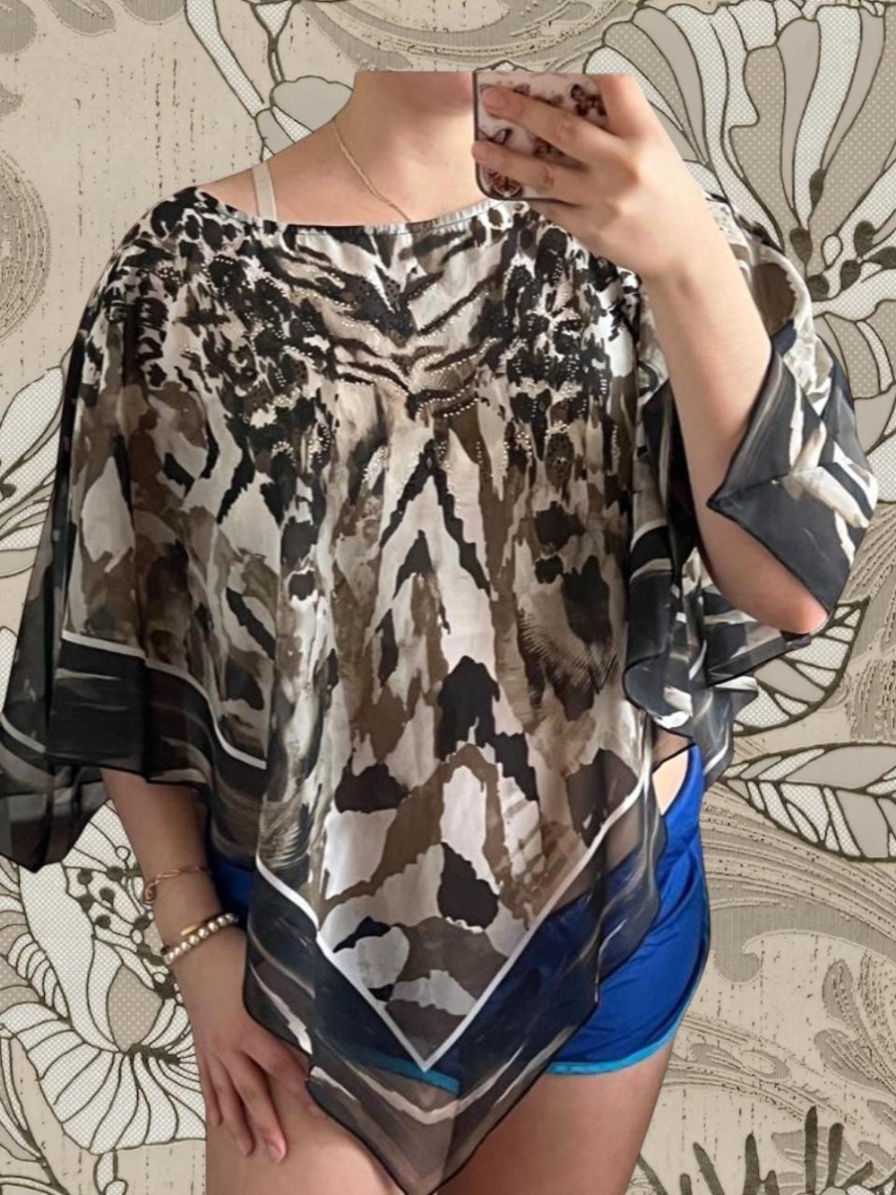Poncho Size XL Black and Brown Pattern